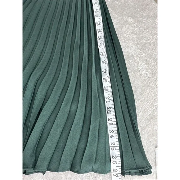 Banana Republic Satin Pleated Skirt Hunter Green Midi Petite 4P NWT Style 798408 - Picture 11 of 12
